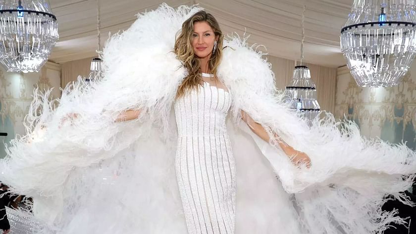 IN PHOTOS: Gisele Bundchen dons stunning Chanel outfit in first Met Gala  appearance post-Tom Brady breakup