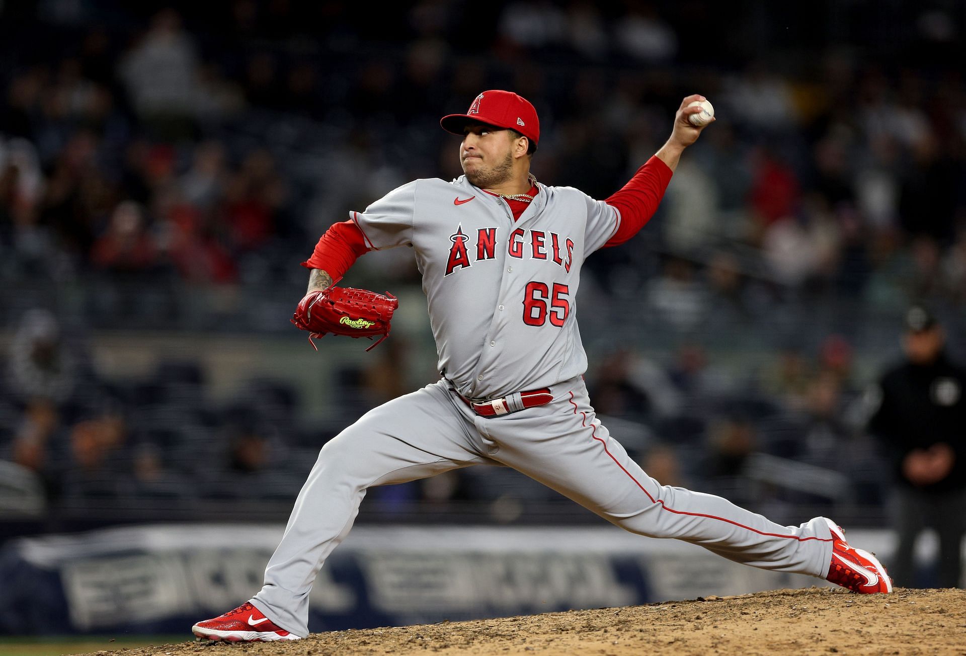 Los Angeles Angels fans depressed as closer Jose Quijada will undergo Tommy  John surgery: Eating glass would hurt less