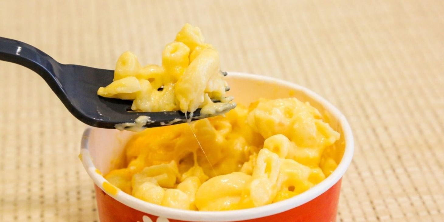 KFC Mac and Cheese Bowl A Tasty Treat or Nutritional Nightmare?