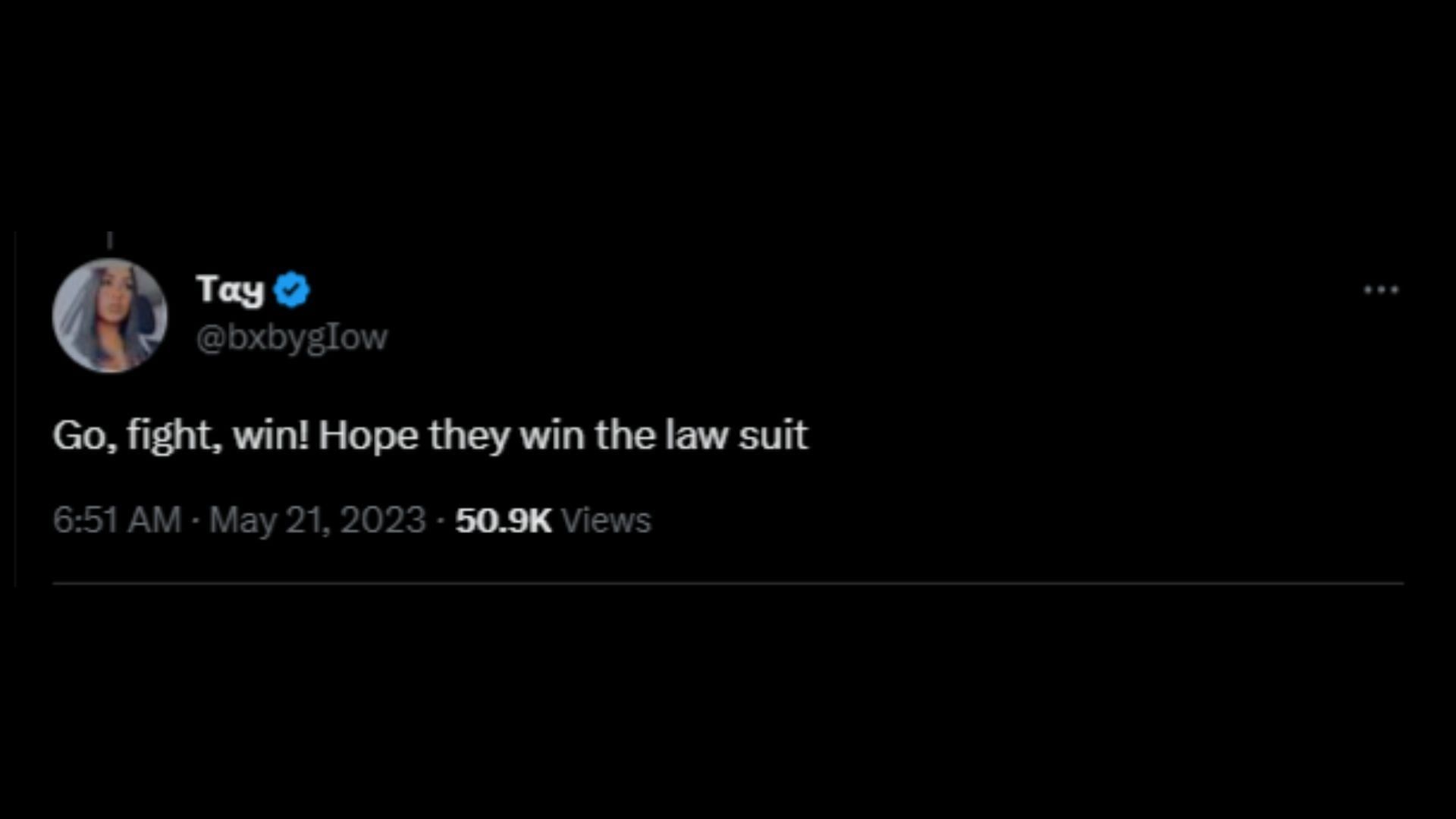 Screenshot of a Twitter user reacting on Miles&#039; lawsuit against Manhattan-based yoga studio. (Image via @TheDailyLoud/Twitter)