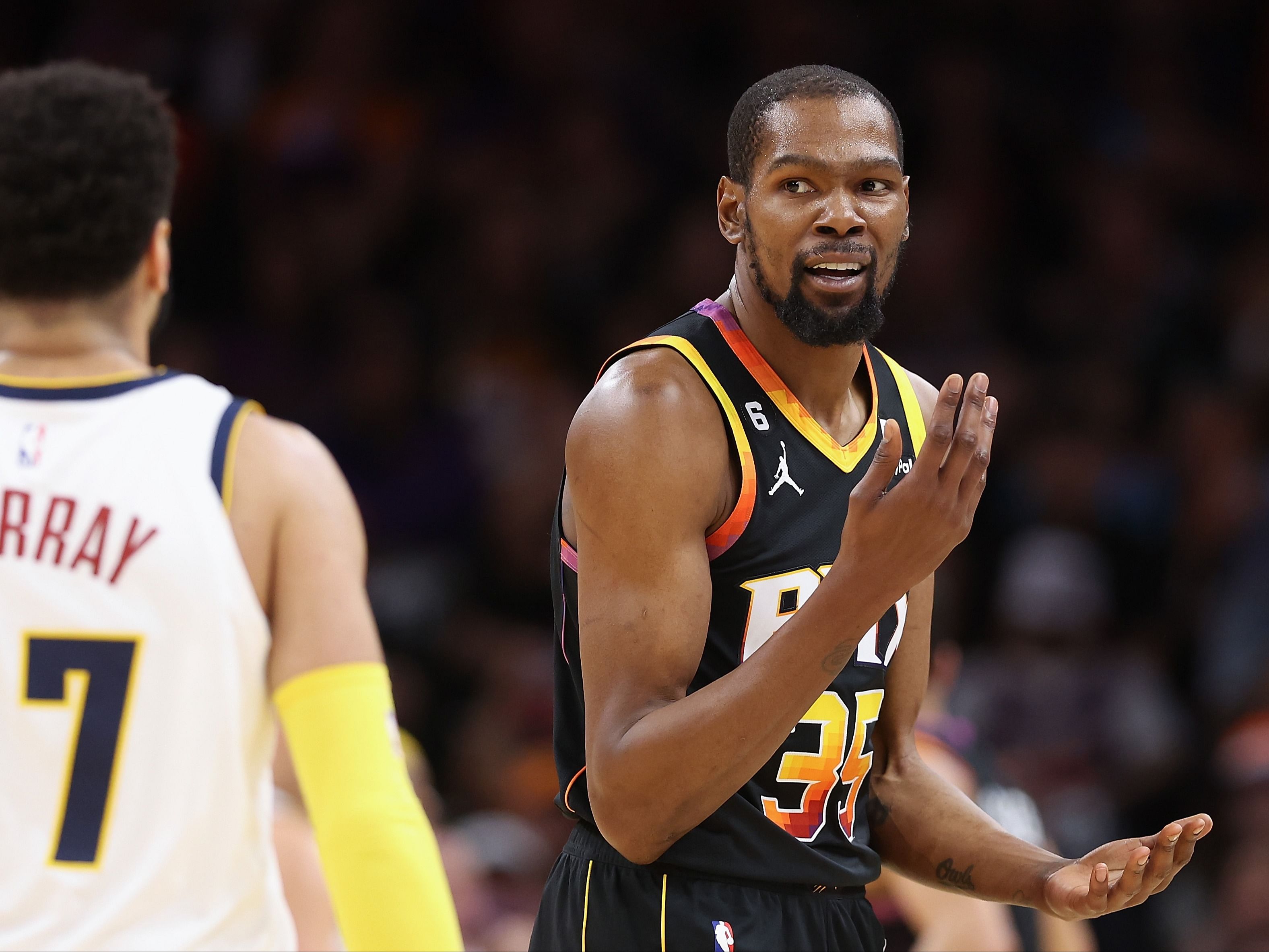 Kevin Durant in action for the Phoenix Suns