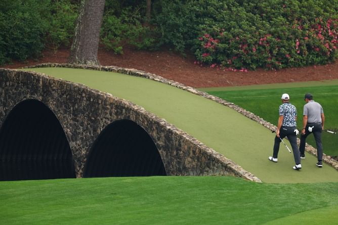 LIV golfers Dustin Johnson and Phil Mickelson make Forbes' 10 highest-paid athletes of 2023 list