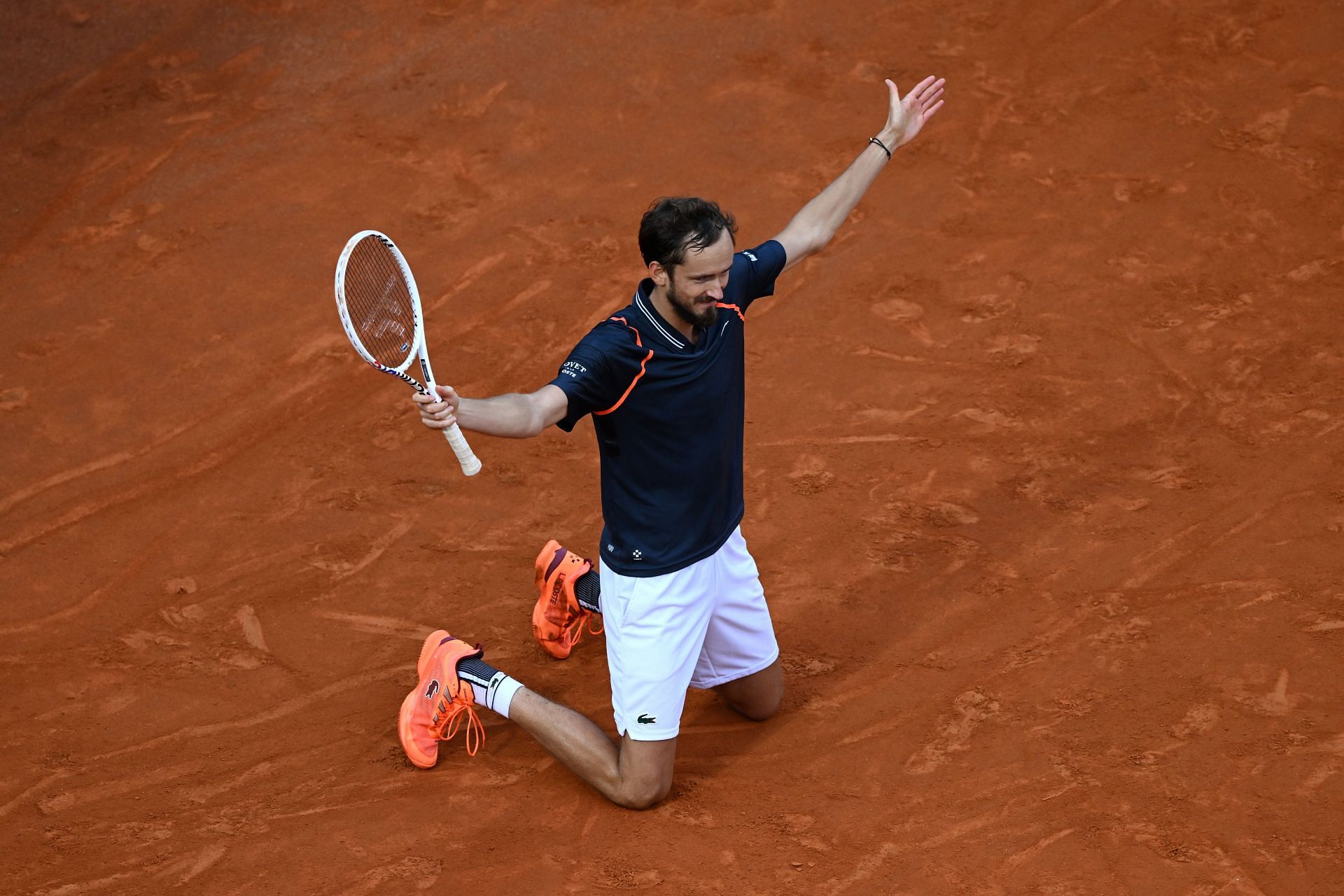 Daniil Medvedev celebrates his win at the Italian Open