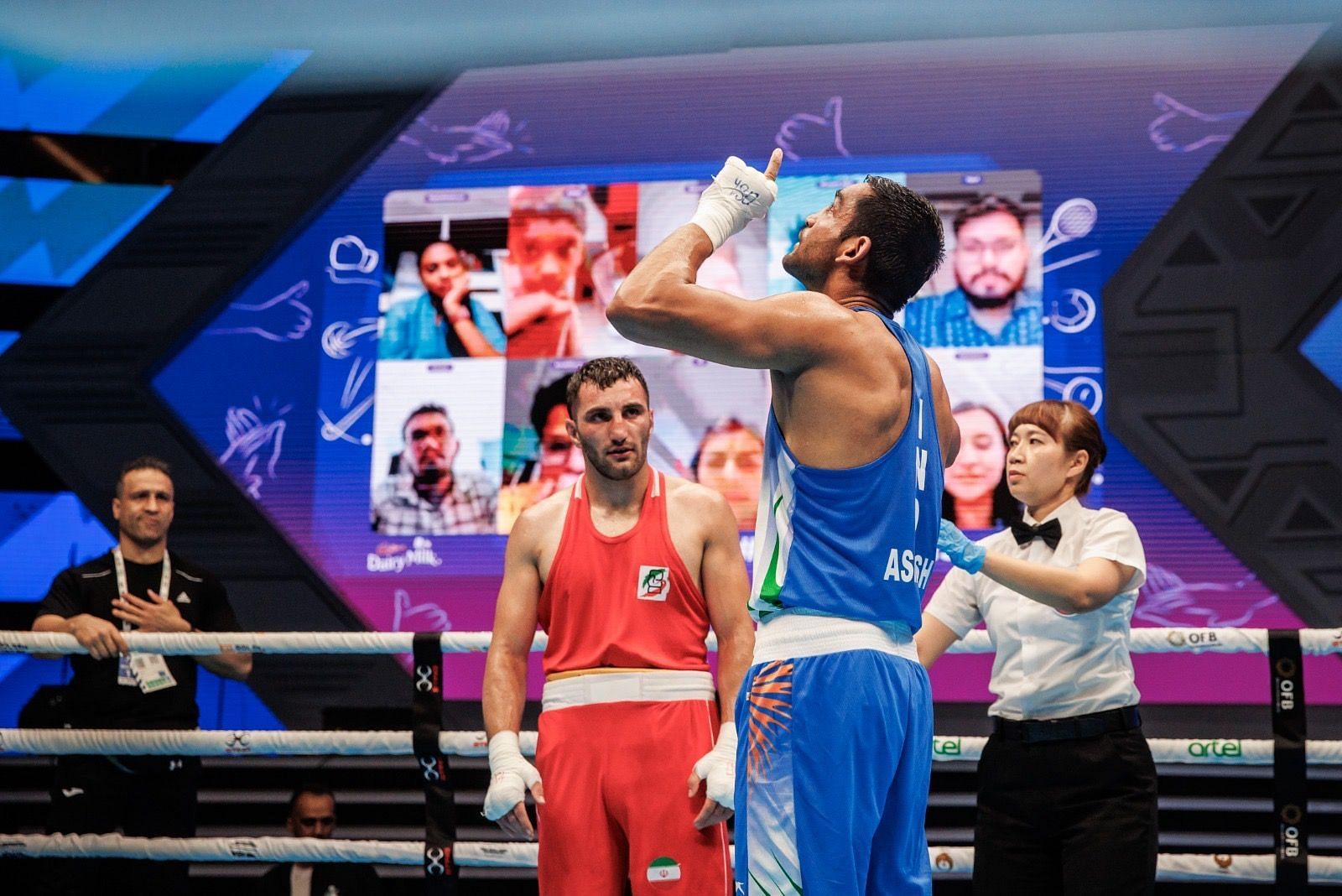 Fans cheering on as Indian boxers put up a show at the World Boxing Championships.