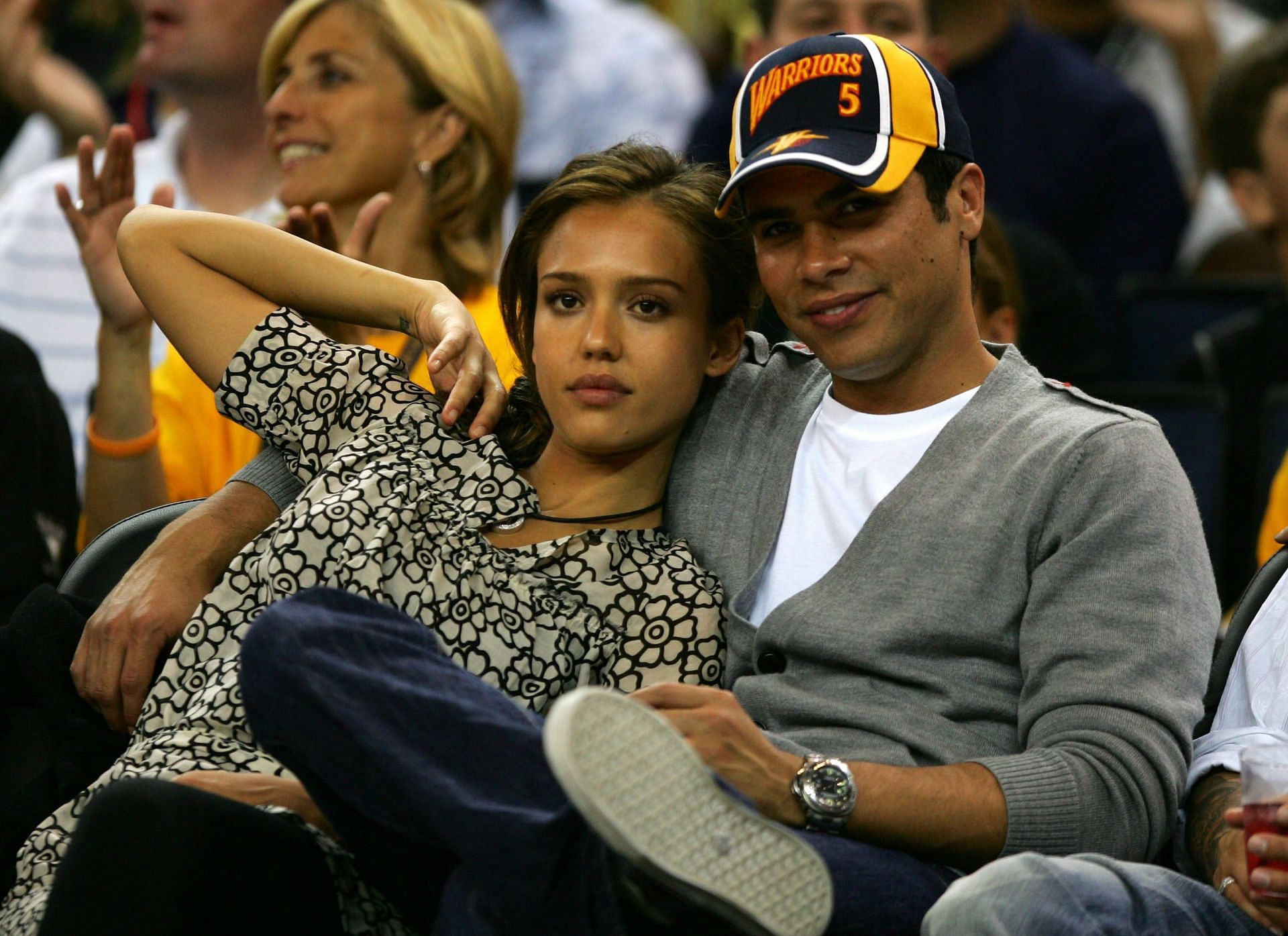 Jessica Alba with husband Cash Warren watching the Golden State Warriors in 2007.