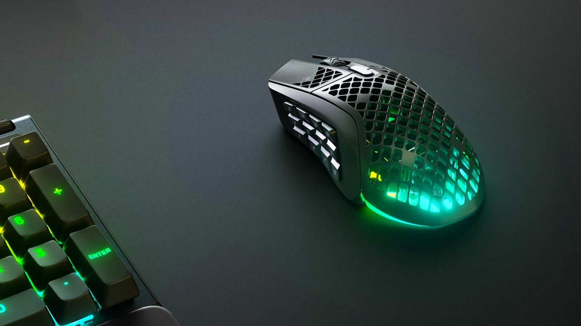 Best gaming mouse for MMORPG games (Image via SteelSeries)