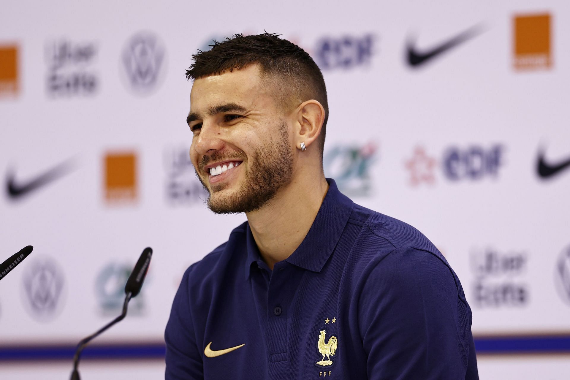 Lucas Hernandez is wanted at the Parc des Princes.