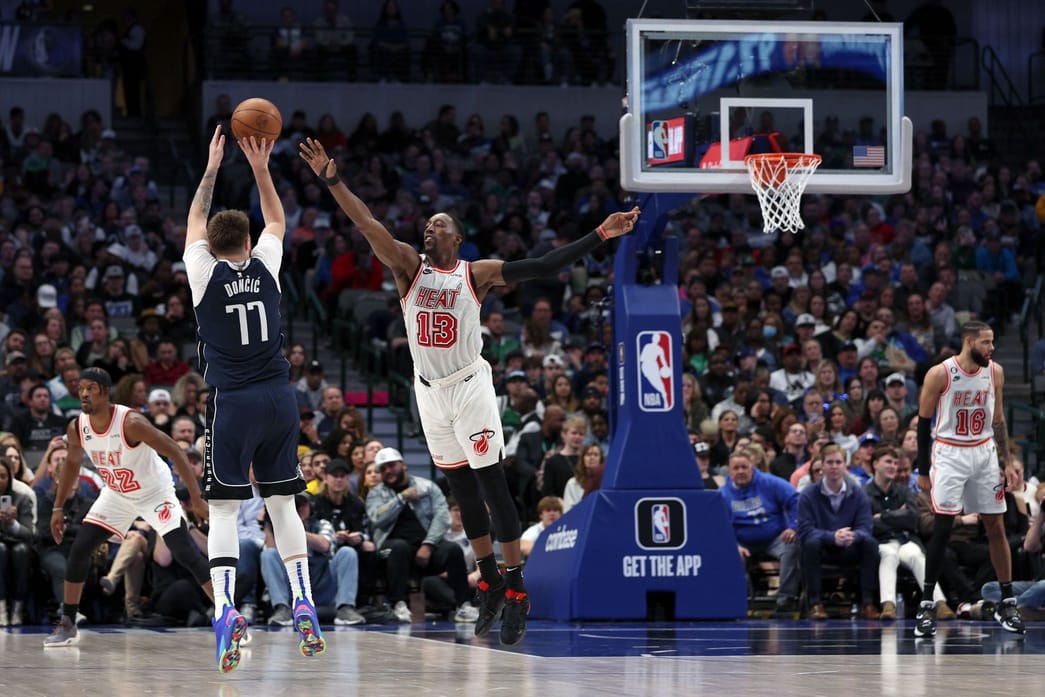 michael jordan nike contract history