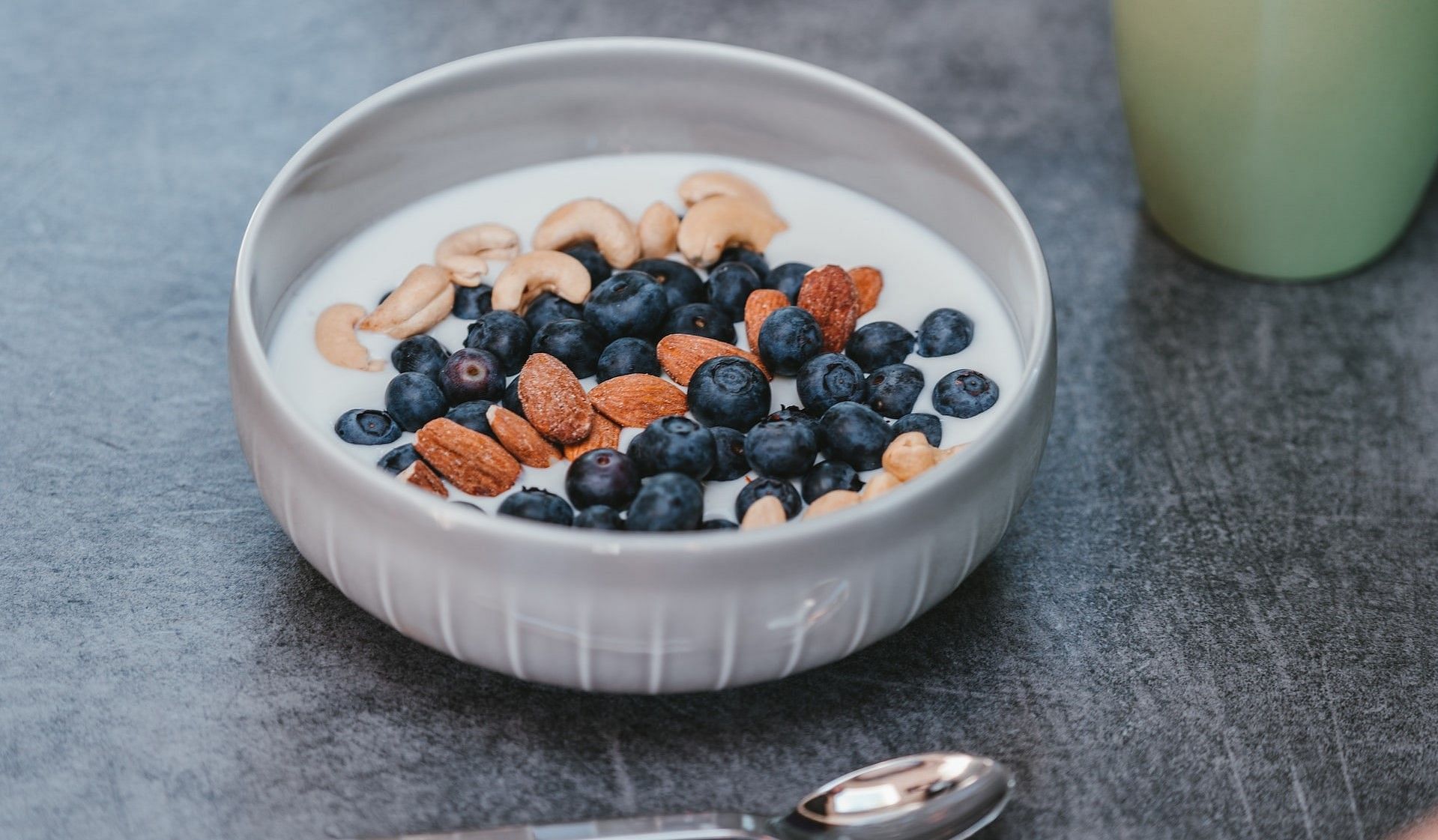 Yoghurt (Photo by Julian Hochgesang on Unsplash)