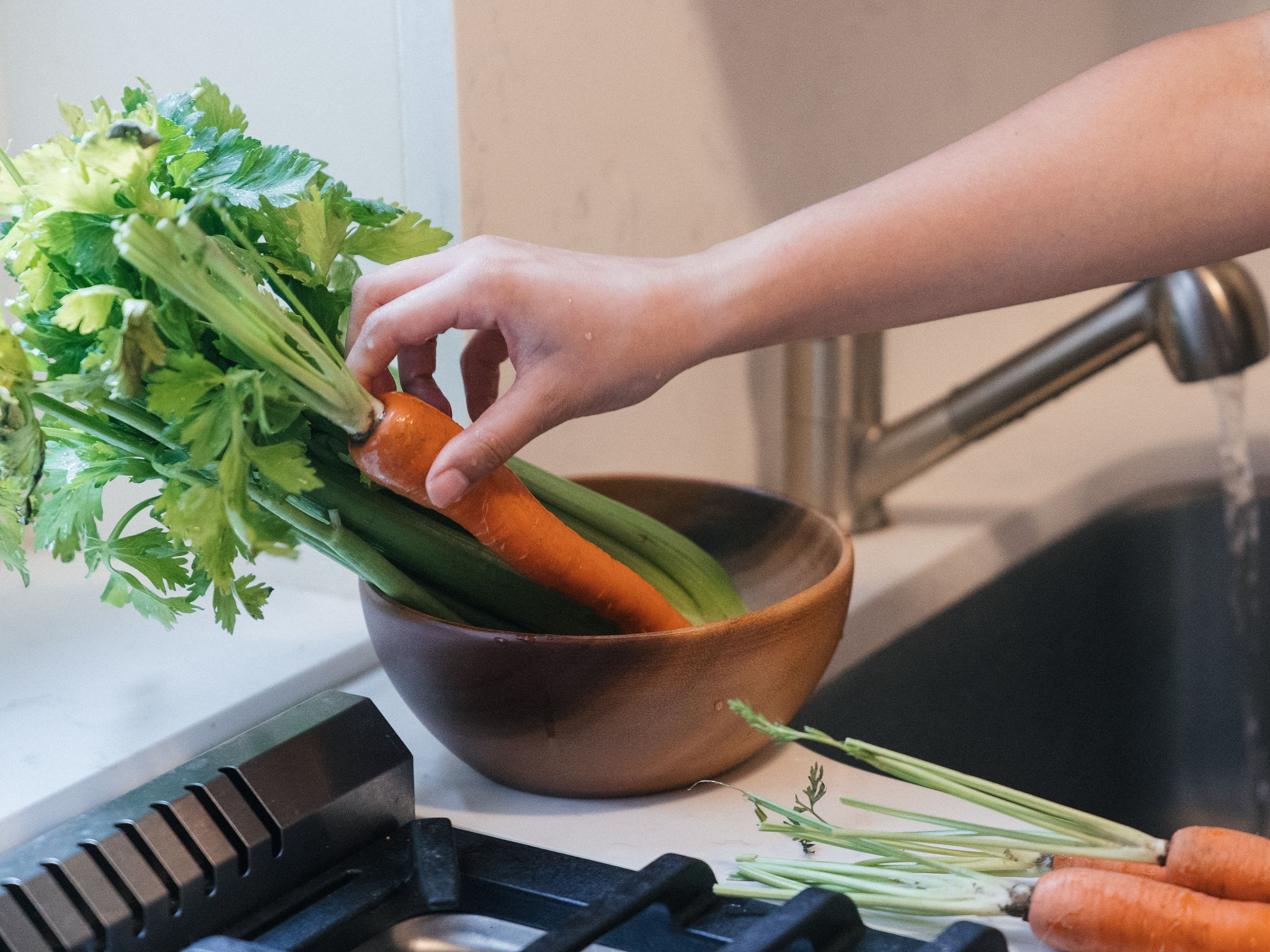 Carrots: A Natural Remedy for Skin and Hair Care (Image via Pexels)