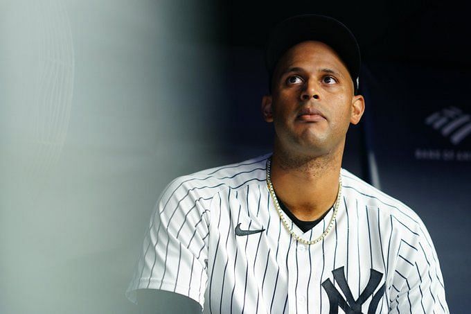 Aaron Hicks designated for assignment to end Yankees tenure