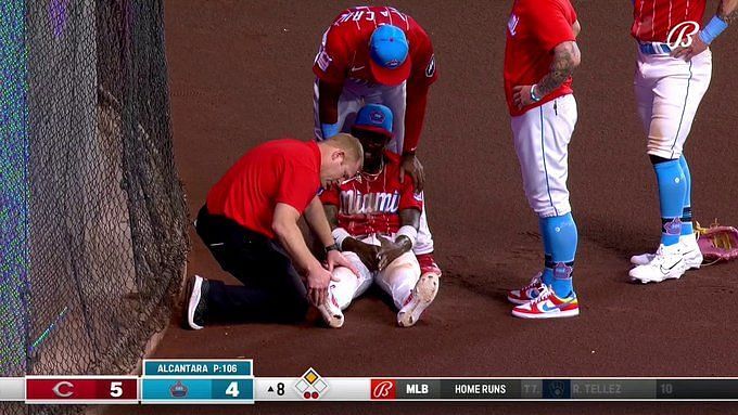 Marlins' Jazz Chisholm exits game against Atlanta with scary injury
