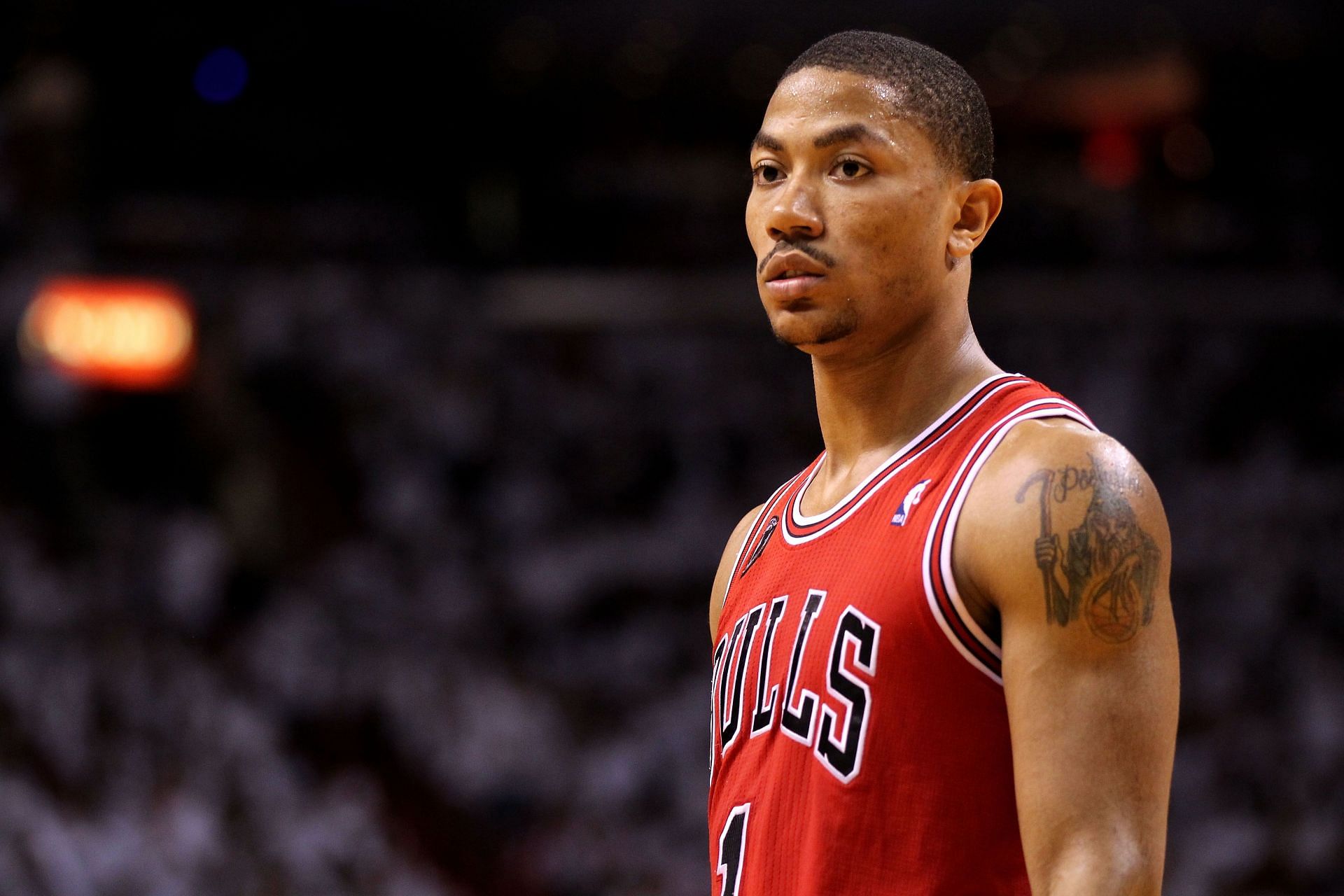 The Bulls were one of the most popular NBA teams with Derrick Rose (Image via Getty Images)