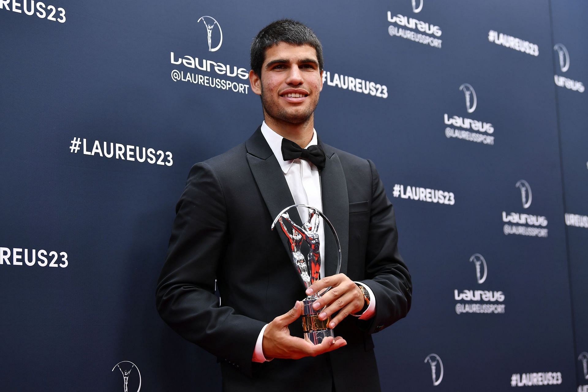 Carlos Alcaraz with the Laureus Award