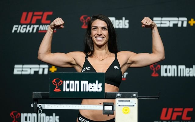 is mackenzie dern married: Is Mackenzie Dern still married? Everything ...