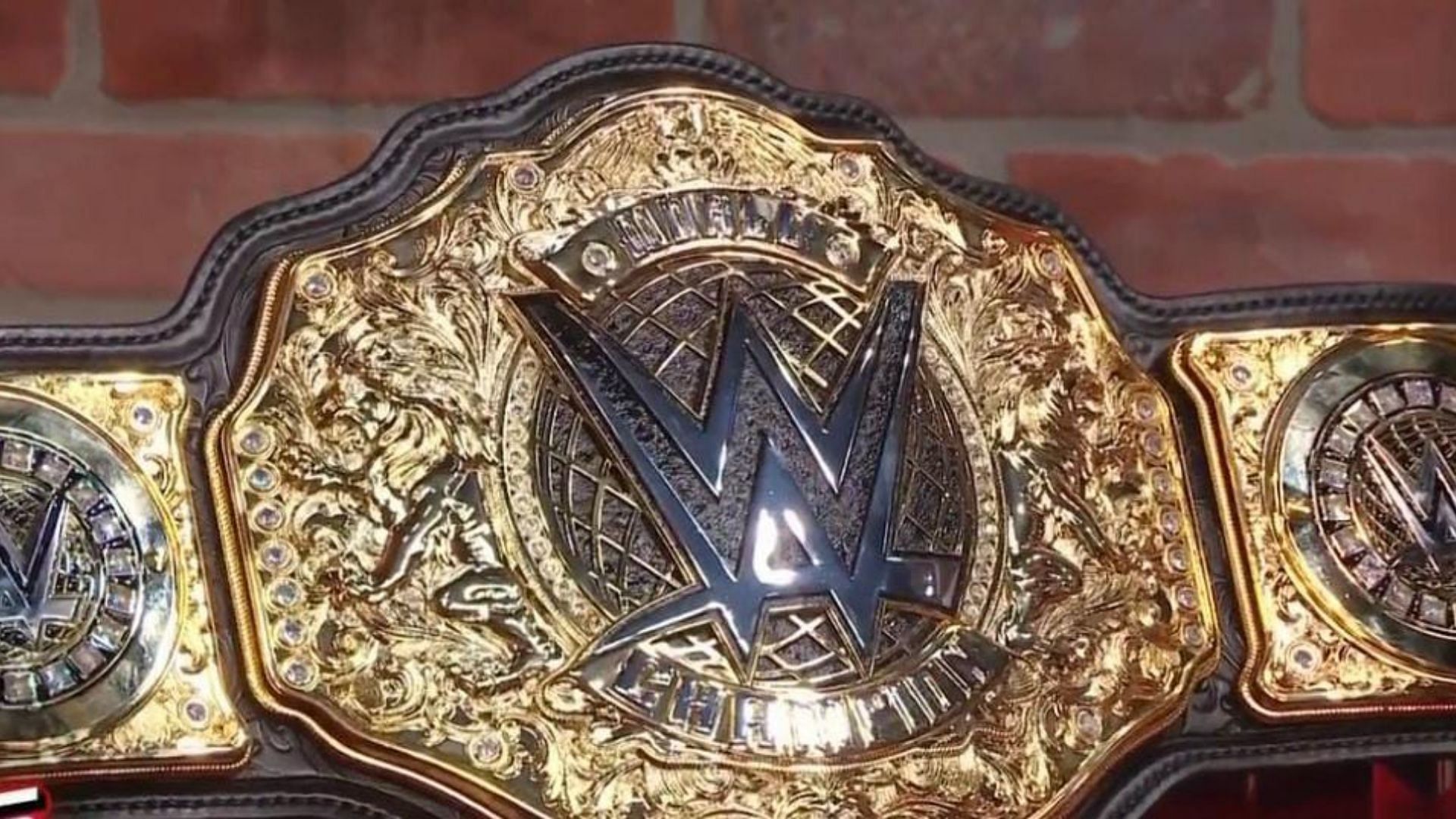 WWE Superstar's wife says World Heavyweight title feels like a ...