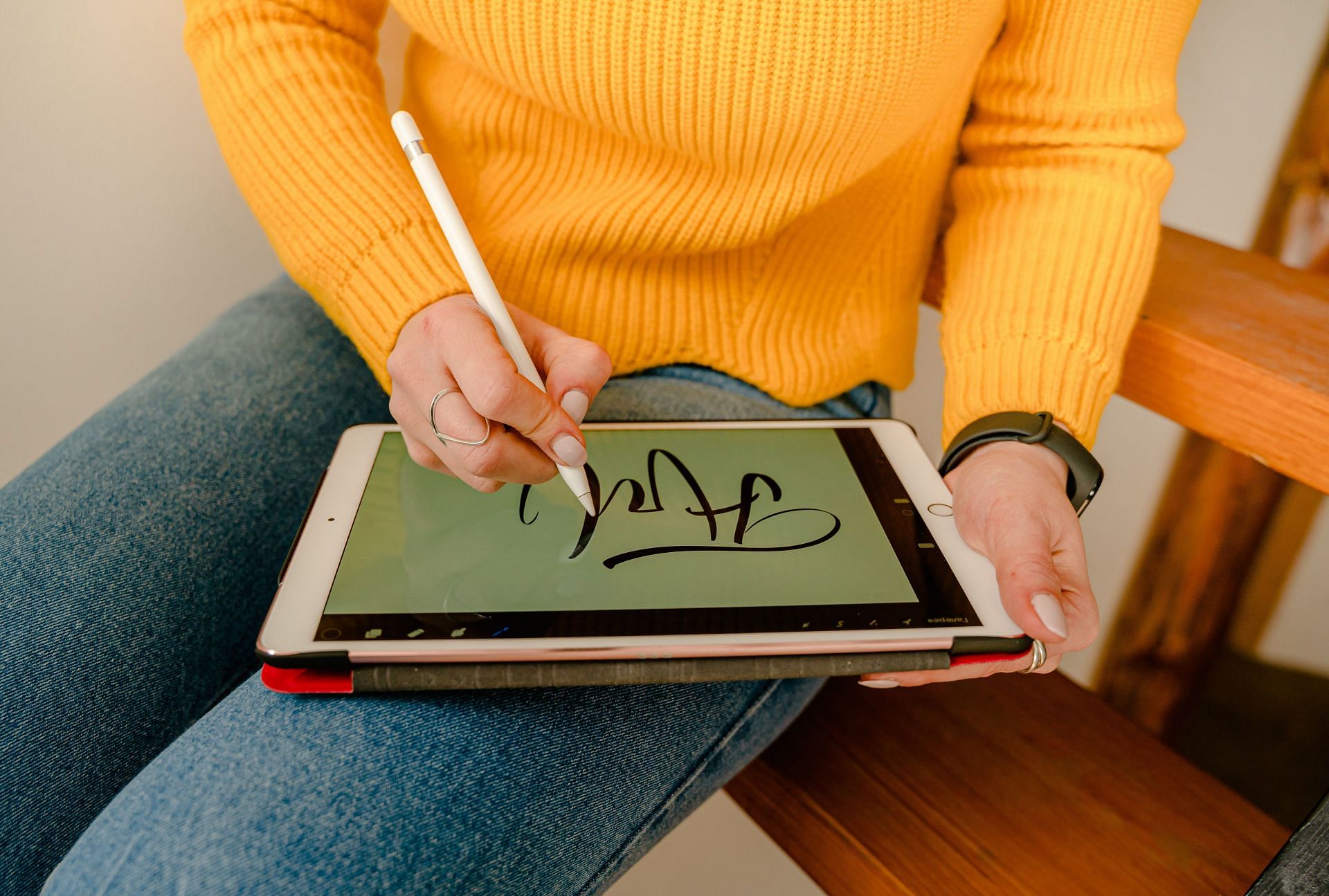 5 best and game-changing drawing tablets for digital artists (Image via Pexels)