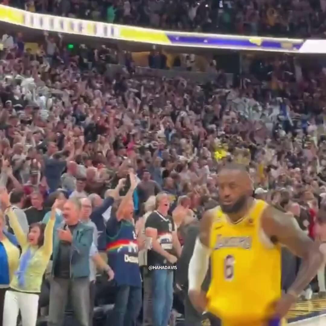 Broncos legend Peyton Manning celebrates Nuggets championship courtside