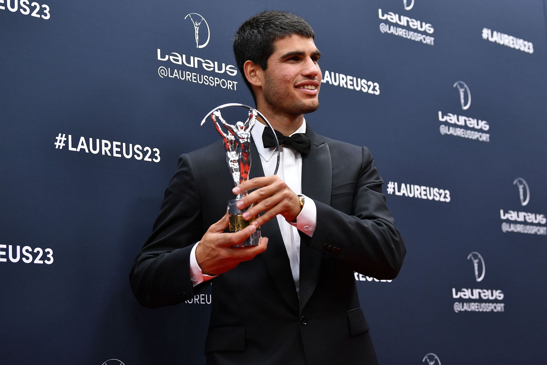 Carlos Alcaraz with the Laureus Breakthrough of the Year Award