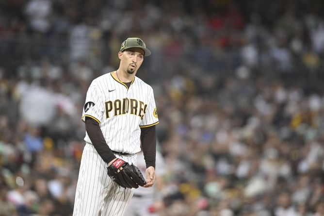 Padres fans incensed as team loses fourth game in a row: "Most fraudulent team in baseball"
