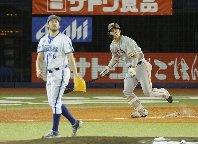 Unsigned in MLB, Trevor Bauer gets big welcome in Japan - ESPN