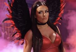 28-year-old WWE Superstar should return to NXT and run the Women’s Division like Mandy Rose
