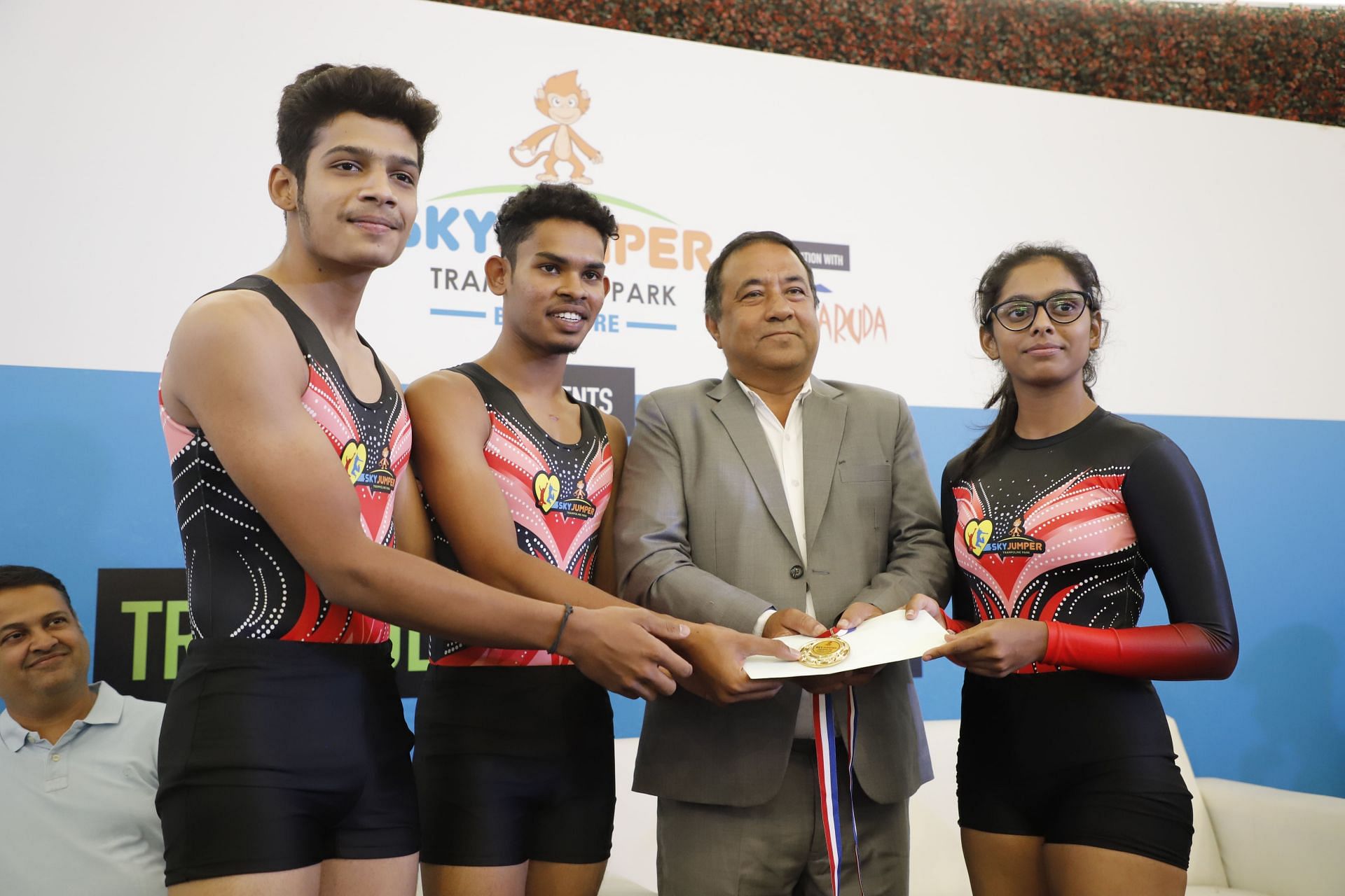 Rahi Pakhle (first from right) receives the gold medal with her teammates. (Picture Credits: SkyJumper Sports and Amusements Pvt. Ltd.)