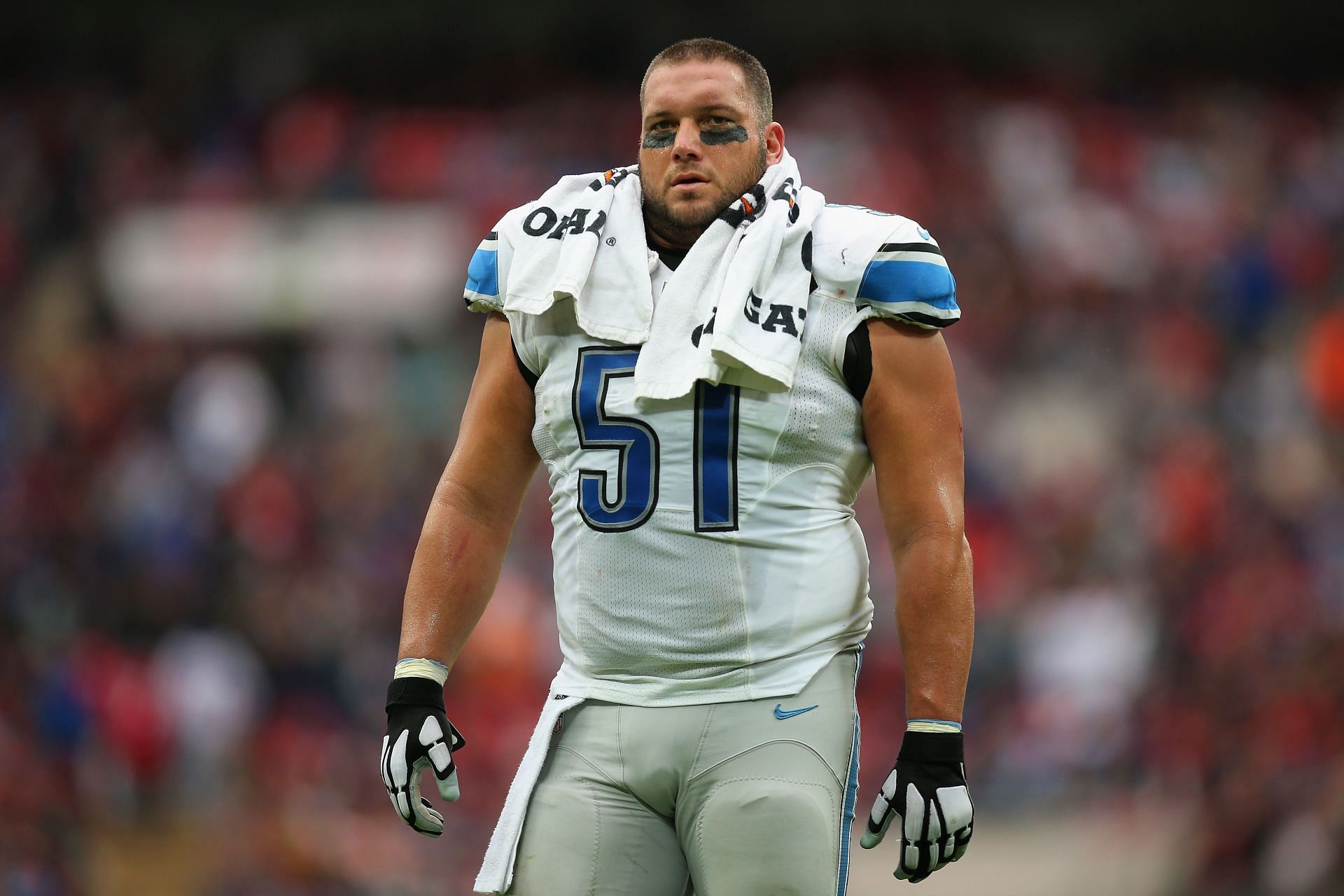 Is Dylan Raiola related to ex-Lions star Dominic Raiola? All you