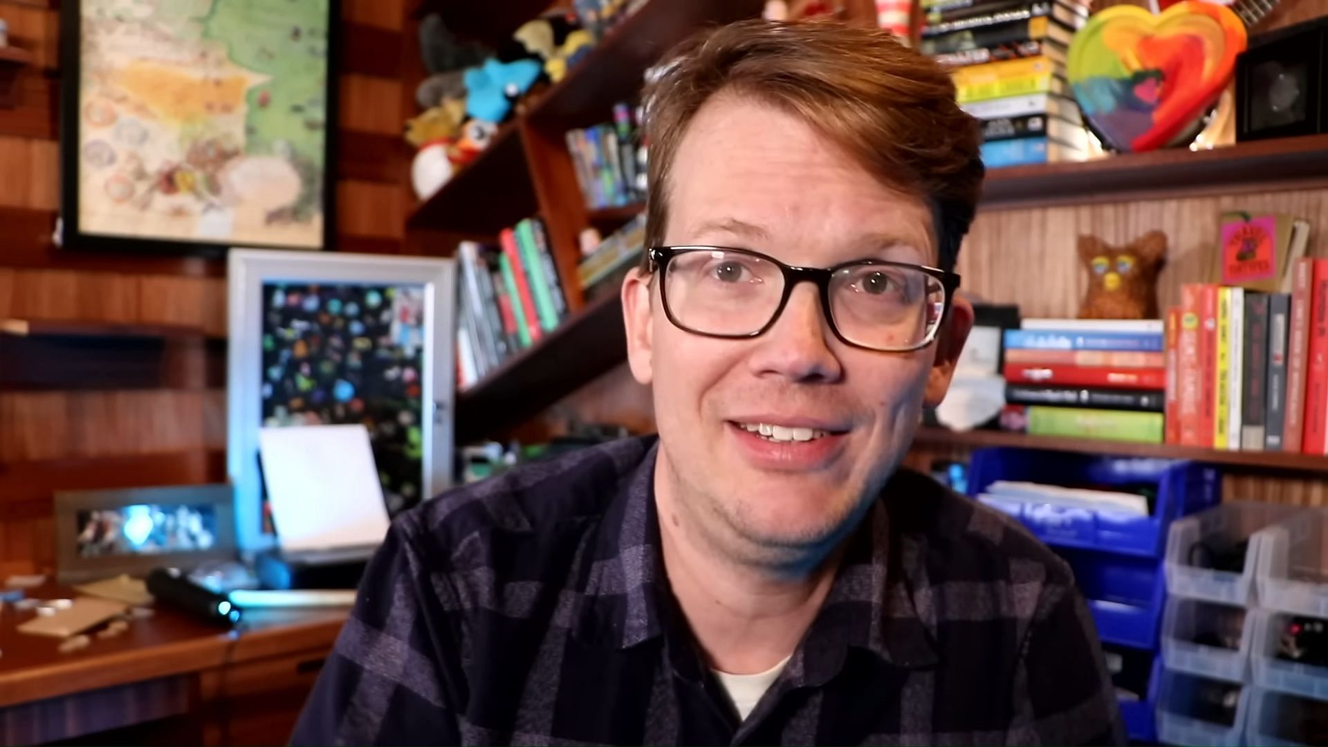Popular online personality Hank Green has been diagnosed with Hodgkin Lymphoma (Image via vlogbrothers/YouTube)