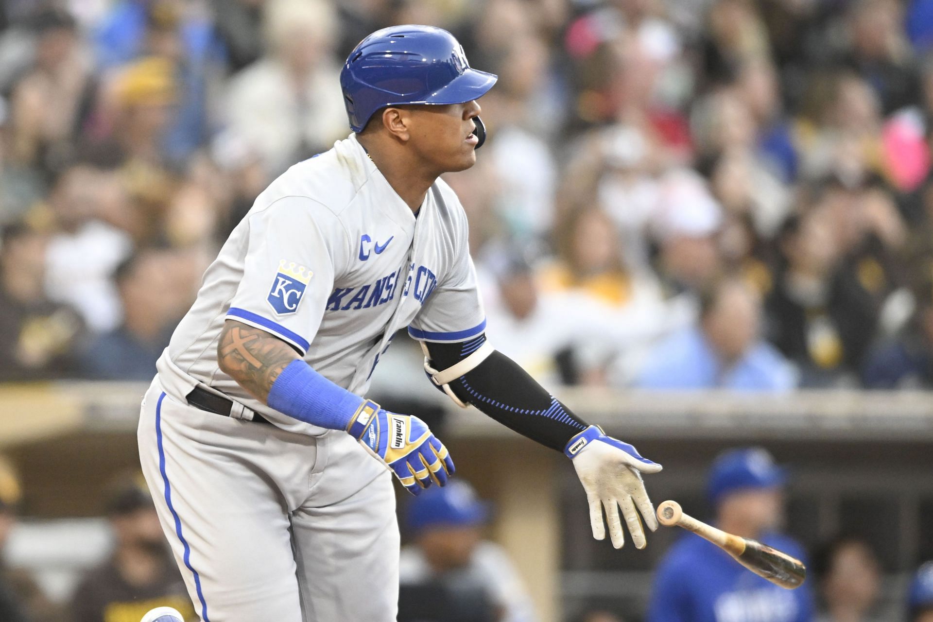Salvador Perez Biography- MLB player, Salary, Contract, Earnings, Net  worth, Married, Relationship, affair, Age, Height, Children, Wife, Family,  Nationality