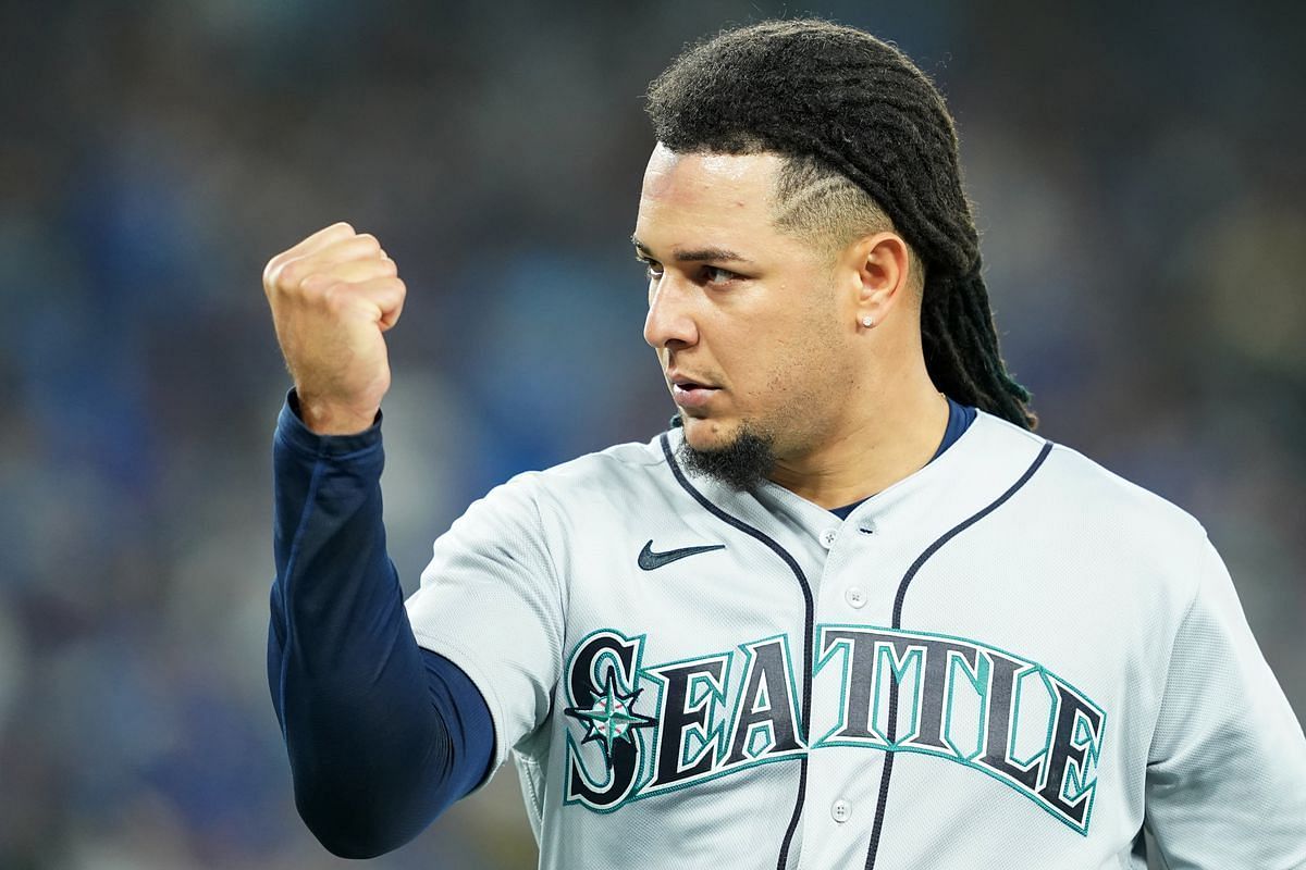 Who is Luis Castillo's wife, Elanyi Castillo? A glimpse into the personal  life of Mariners star