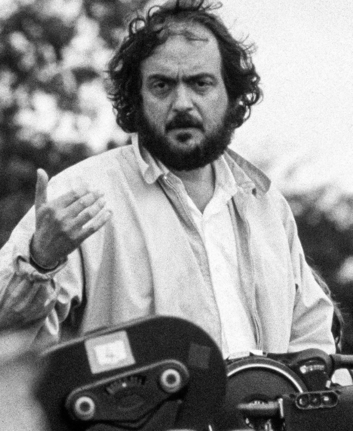 Kubrick on set (Image via Wikipedia/ Wiki)