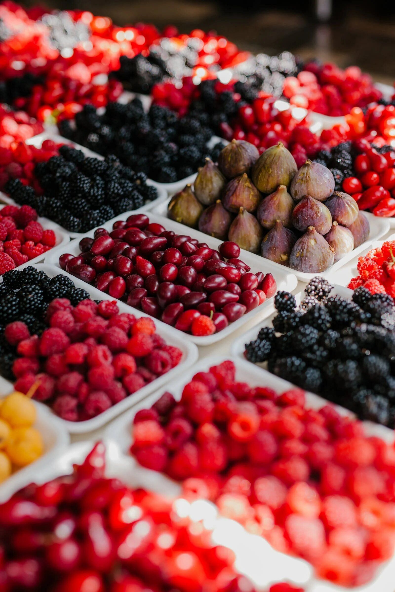 Berries- low in sugar (Image source/ pexels)