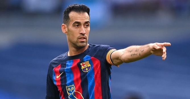 Barcelona reactivate operation to sign Premier League midfielder on a free transfer as Sergio Busquets' replacement: Reports