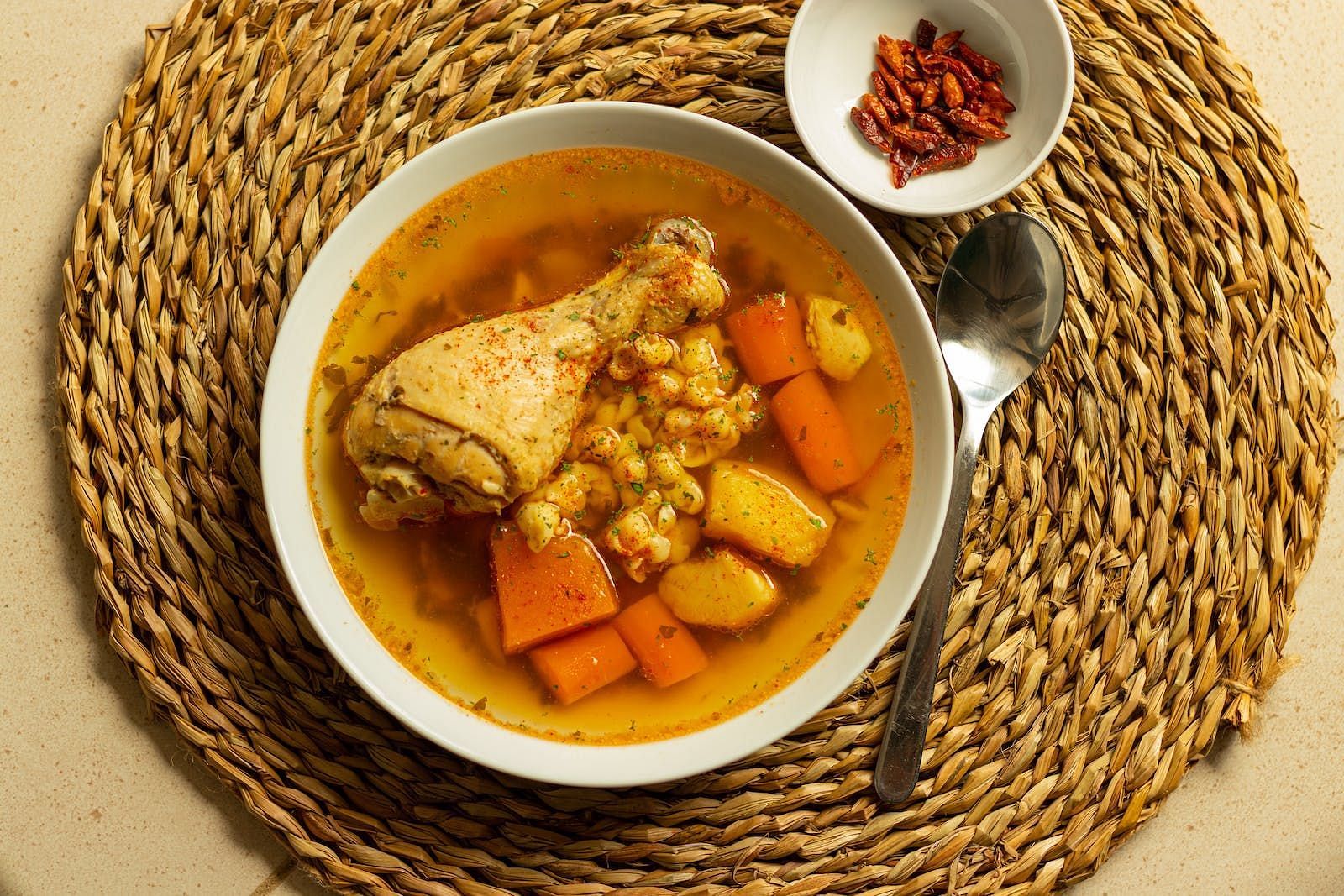 Healthy chicken and fresh vegetable soup (Image source: Pexels)