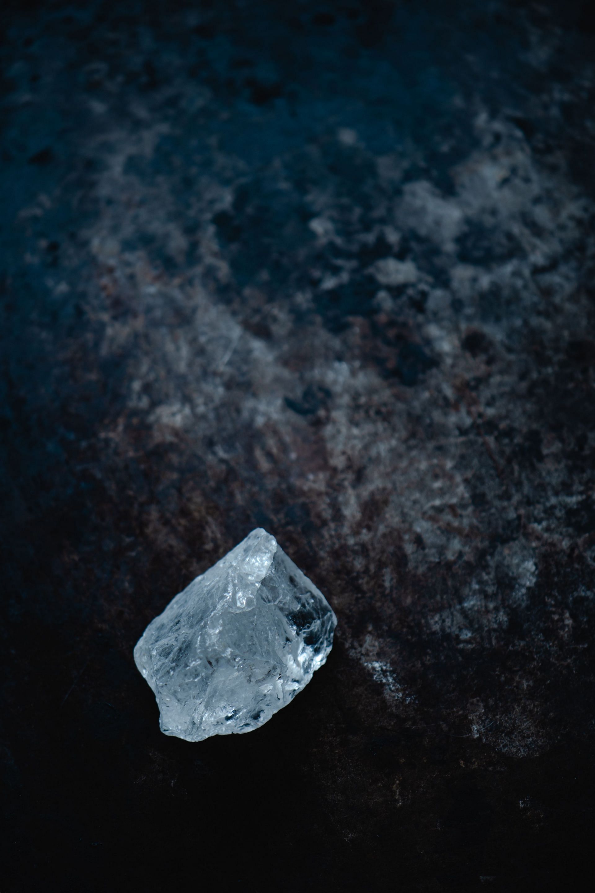 Clear quartz is said to enhance and amplify the energy of other stones and promote overall well-being. (Image via Pexels)