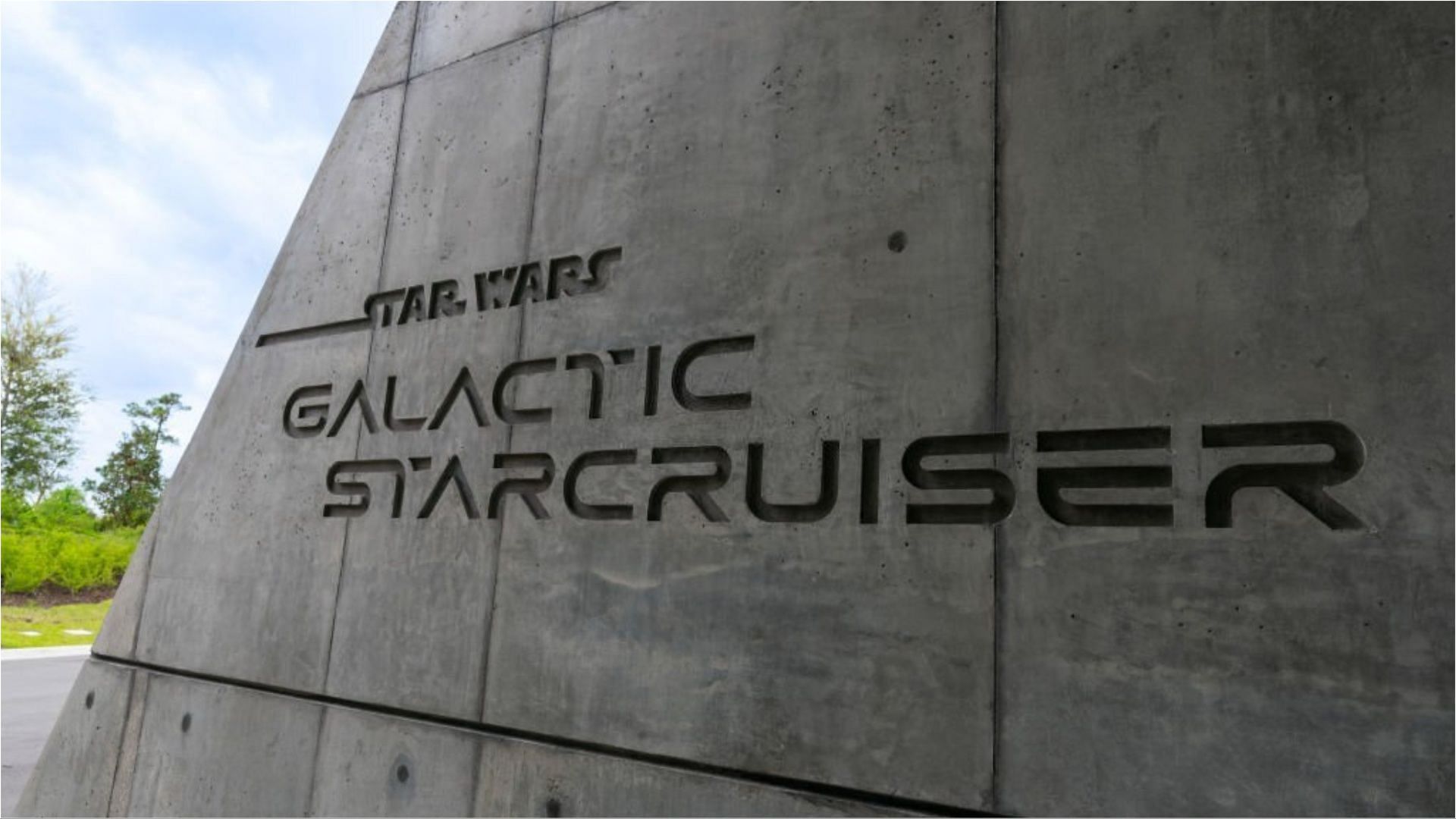 Star Wars Galactic Starcruiser is being shut down after operating for a year (Image via AaronP/Bauer-Griffin/Getty Images)