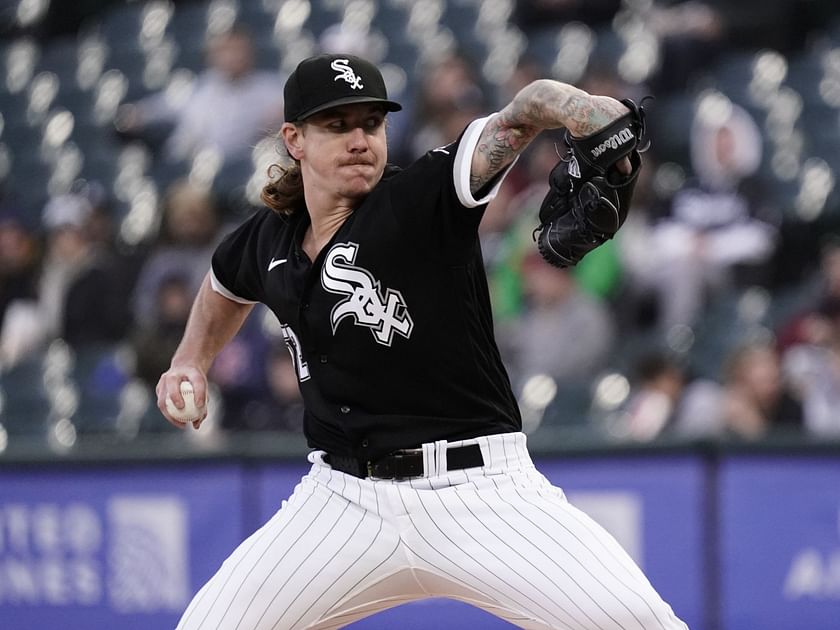 White Sox RHP Mike Clevinger sustains apparent arm injury