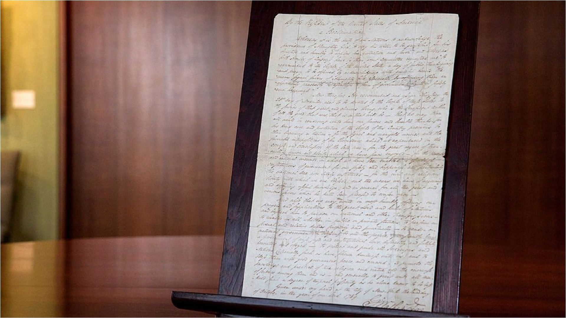 George Washington Thanksgiving Proclamation has been listed for sale (Image via Andrew Burton/Getty Images)