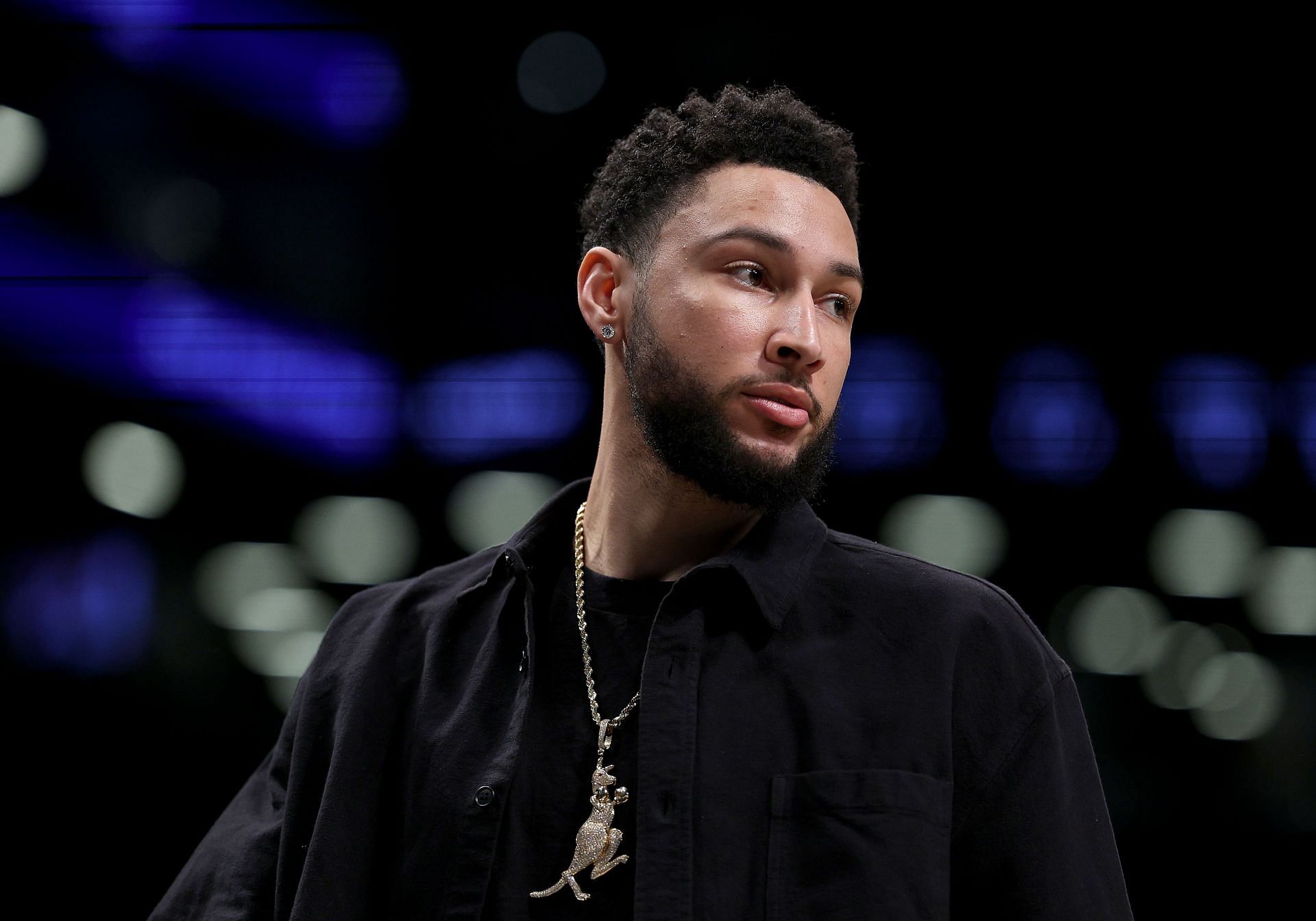 Simmons dated a popular singer for less than a year (Image via Getty Images)