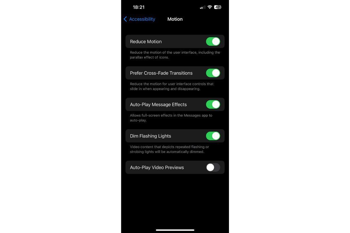 Enabling Reduce Motion will turn off animations to save battery. (Image via Apple)