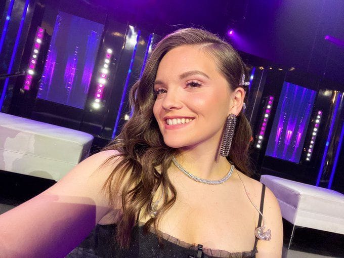 "Wé Ani was ROBBED!!" American Idol fans outraged after Wé Ani fails