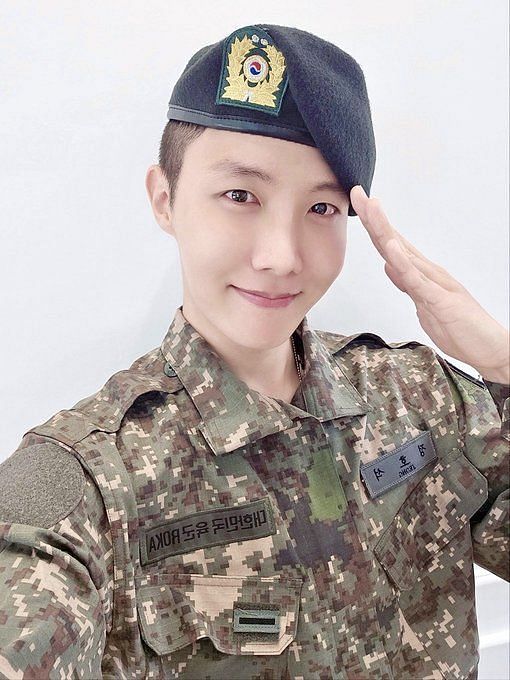 First pics! Jung Hoseok aka J-Hope in the military, here's how