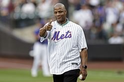When former Mets star Darryl Strawberry's downward spiral continued with arrest for offering s** to undercover cop