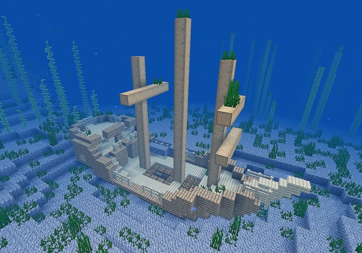 There&#039;s a shipwreck near spawn in this Minecraft world (Image via Mojang)
