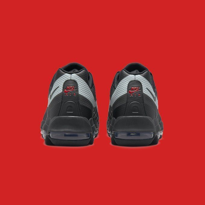 95s ultra black