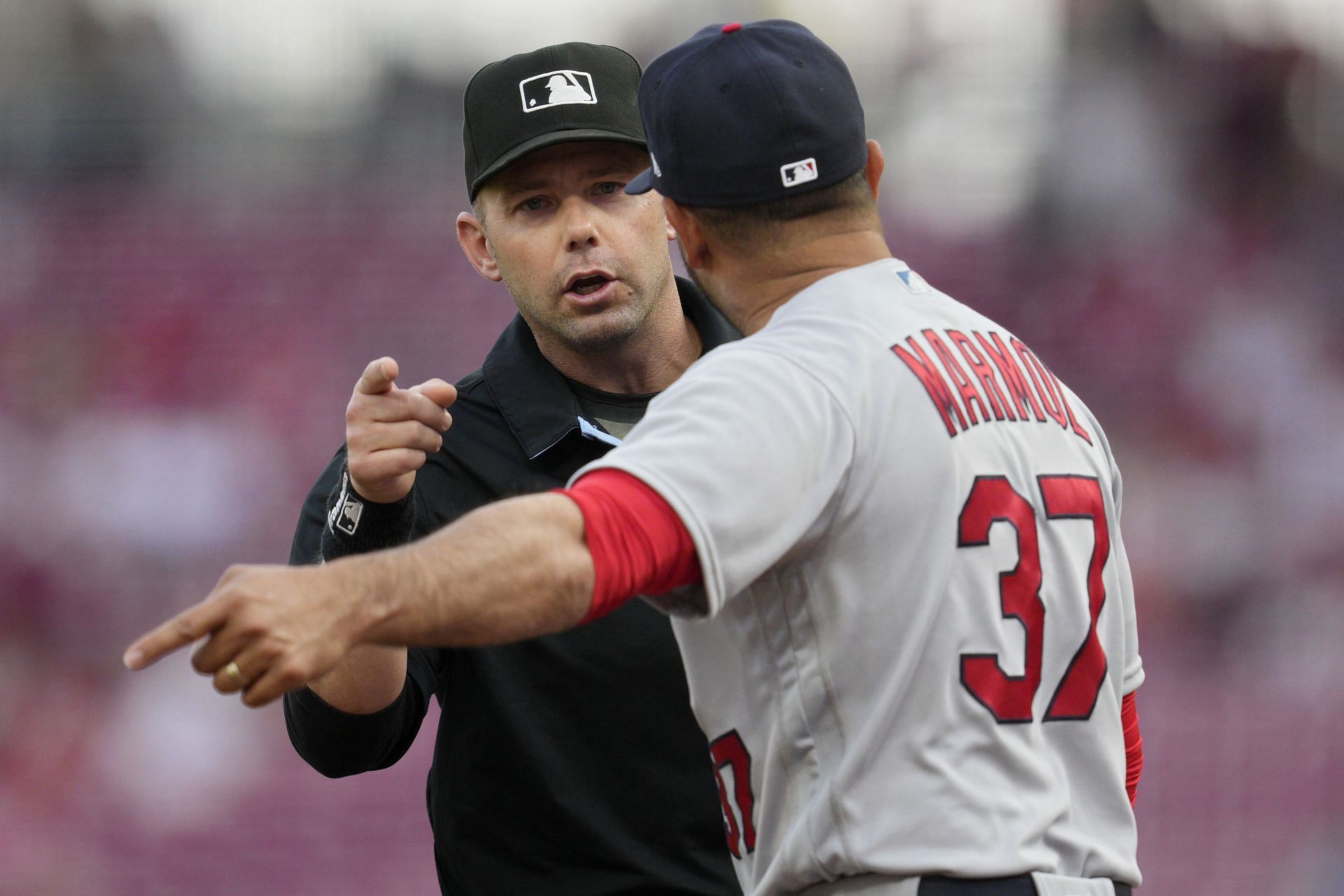 St Louis Cardinals 3rd baseman Nolan Arenado lays another egg in