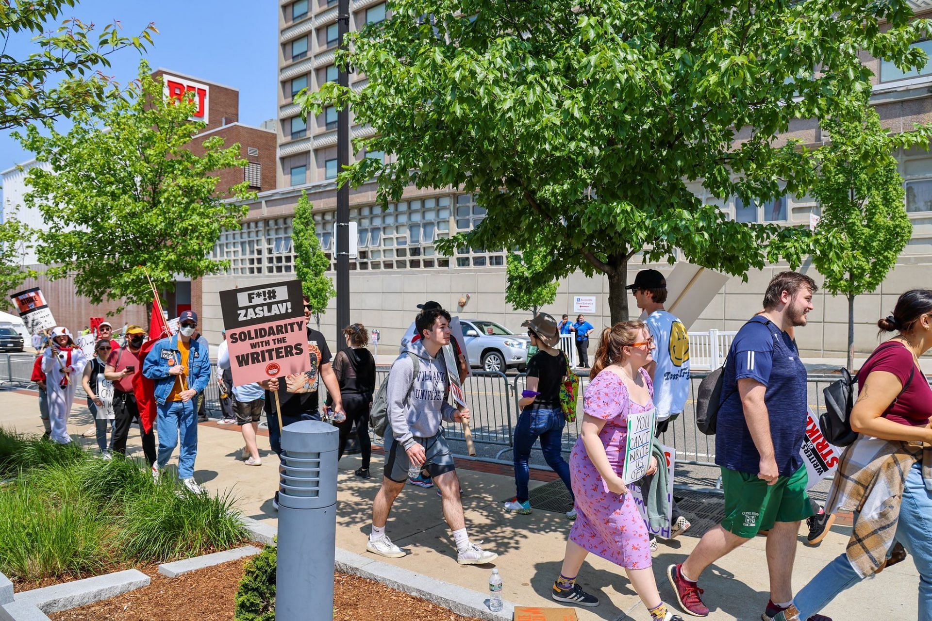 A picture from the protest site at BU against Warner Bros. Discovery (Image via Twitter / @DanielleEBowers)