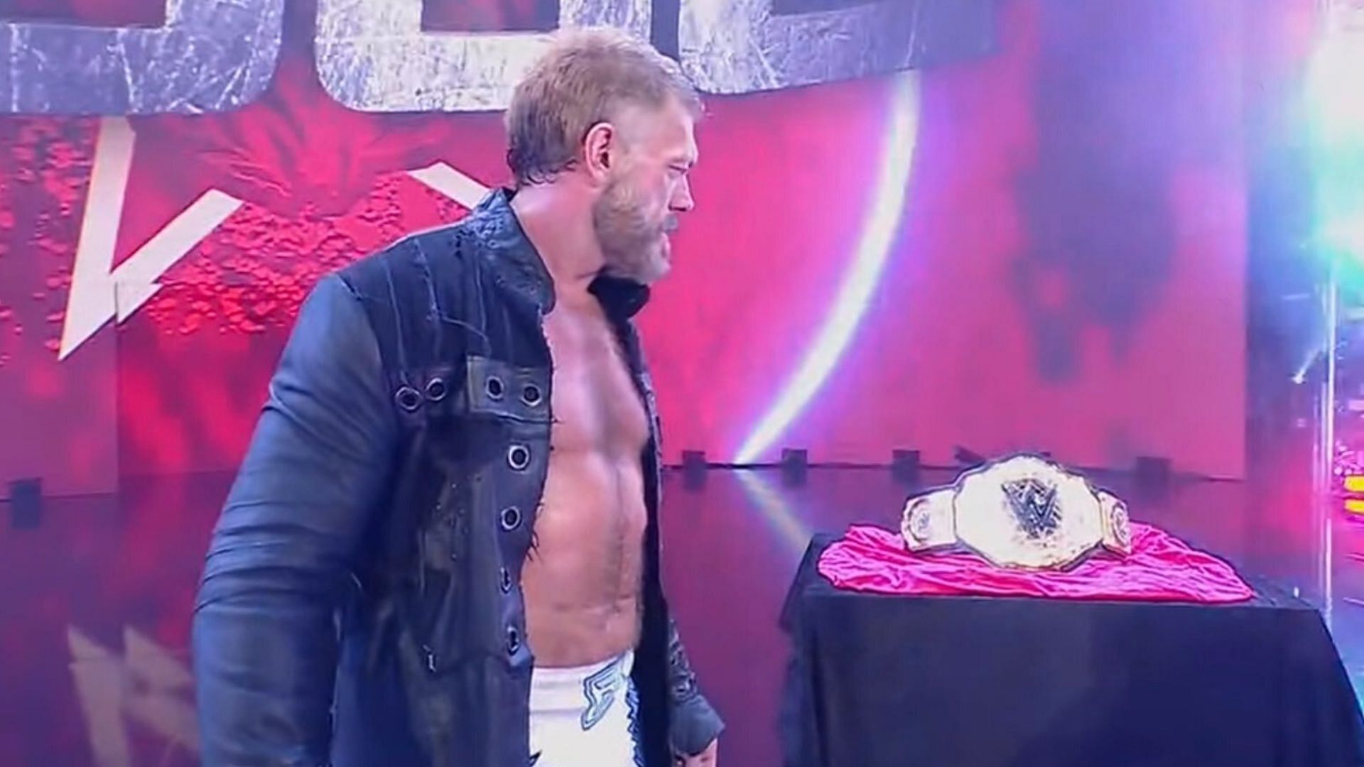 Edge looks at the World Heavyweight Championship on WWE SmackDown.