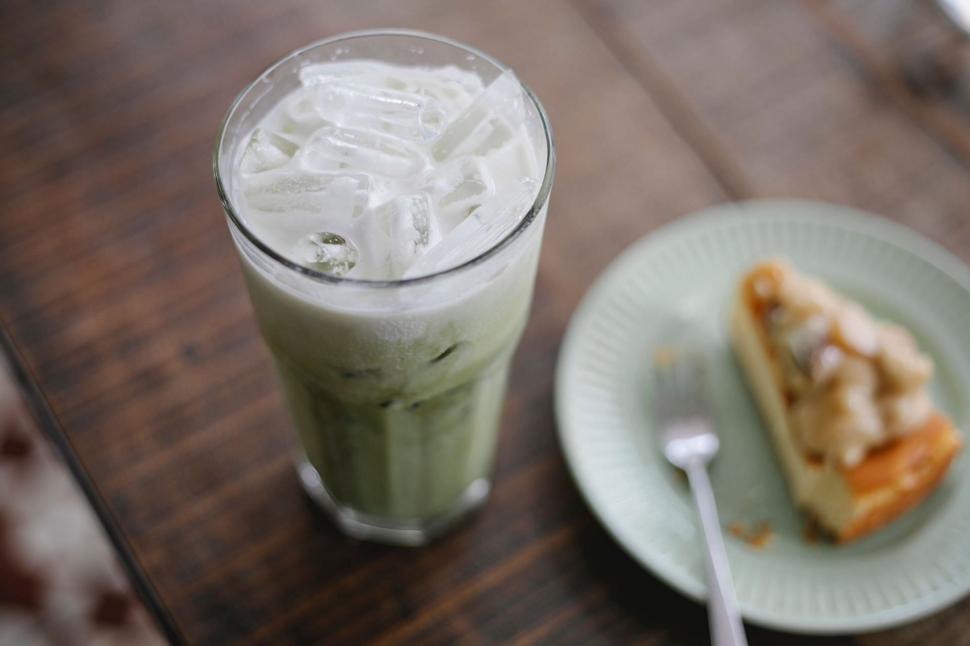 classic grade is one of the common matcha grades (image via pexels / charlotte may)
